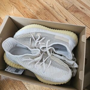 adidas Yeezy Boost 350 V2 Sneakers